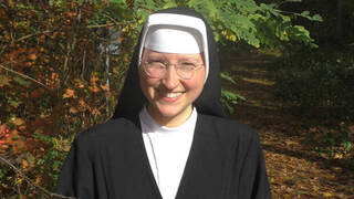La hermana Veronika fue Protestante. La sed de Eucaristía, la Virgen y el rezo del rosario guiaron su conversión
