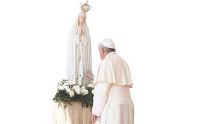 Confiados a la Virgen de Fátima, el Papa Francisco pide intensificar el rezo del Rosario por la paz y el fin de la guerra